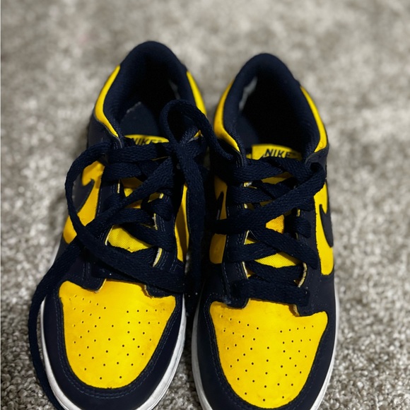 Nike dunks - Picture 2 of 3